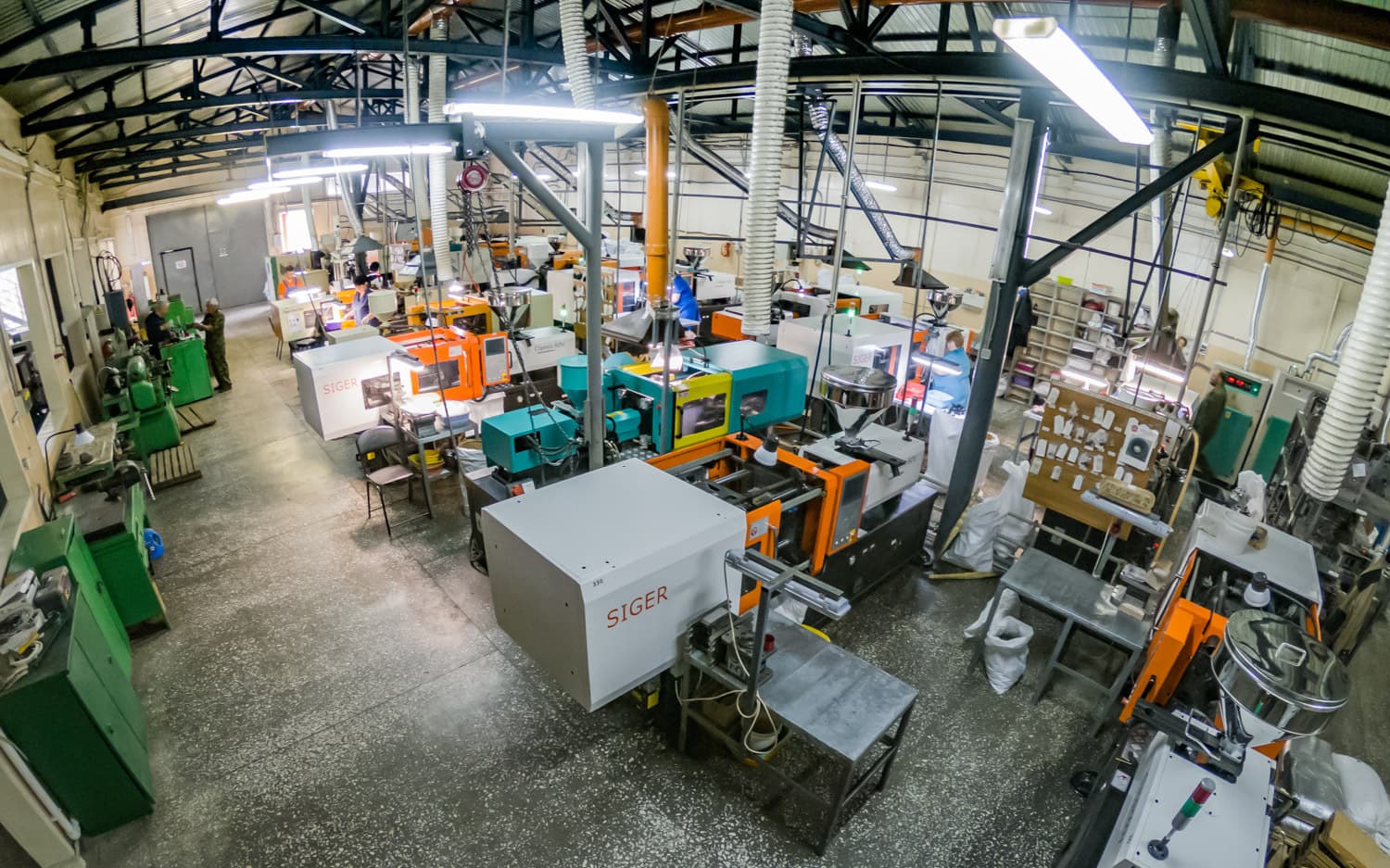 plastic injection molding workshop